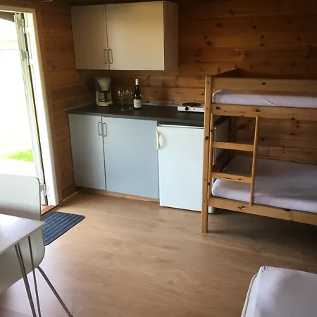 Vikaer & キャンプ場 Diernæs