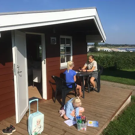 Vikaer & 3* Diernæs
