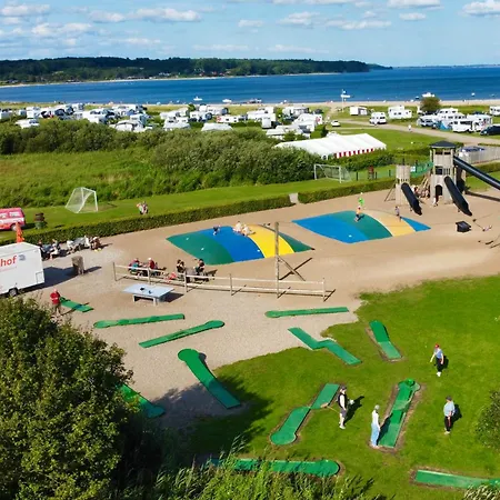 Camping Vikaer & 3*